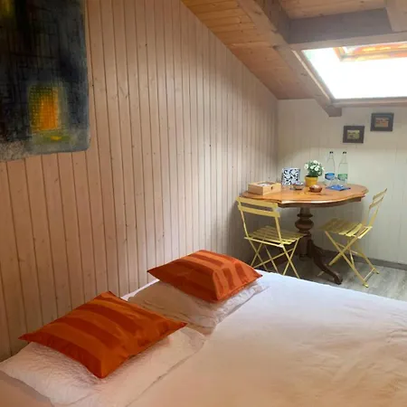 홈스테이 Chez Ninfa Villeret